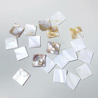 100 Stück/Packung Heimdeko 2mm Untersetzer Ins Style 2x2CM DIY Schmuckherstellungszubehör Naturschale Quadratisch