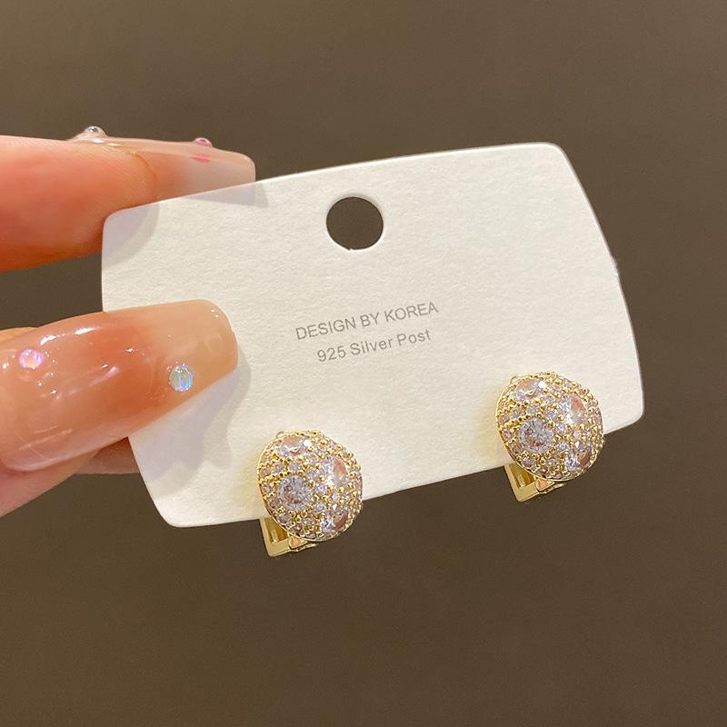 Premium super flash zircon ear buckle women s light luxury niche temperament circle earrings Korean new fashion earrings