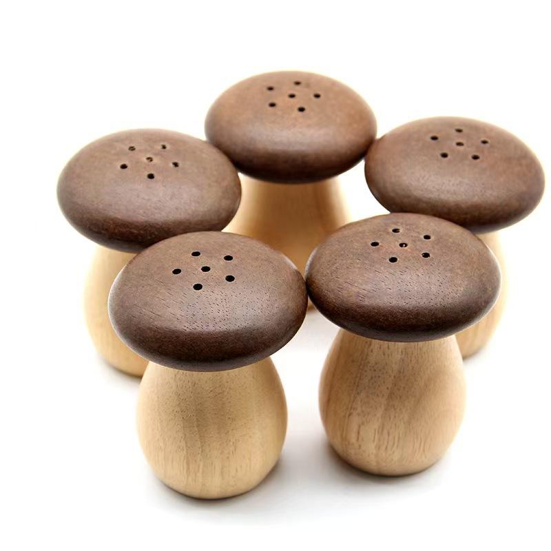Durable Cute Mushroom Toothpick Holder Easy to Refill Dustproof Food Grade Toothpick Storage Box for Cafe Bakery Use