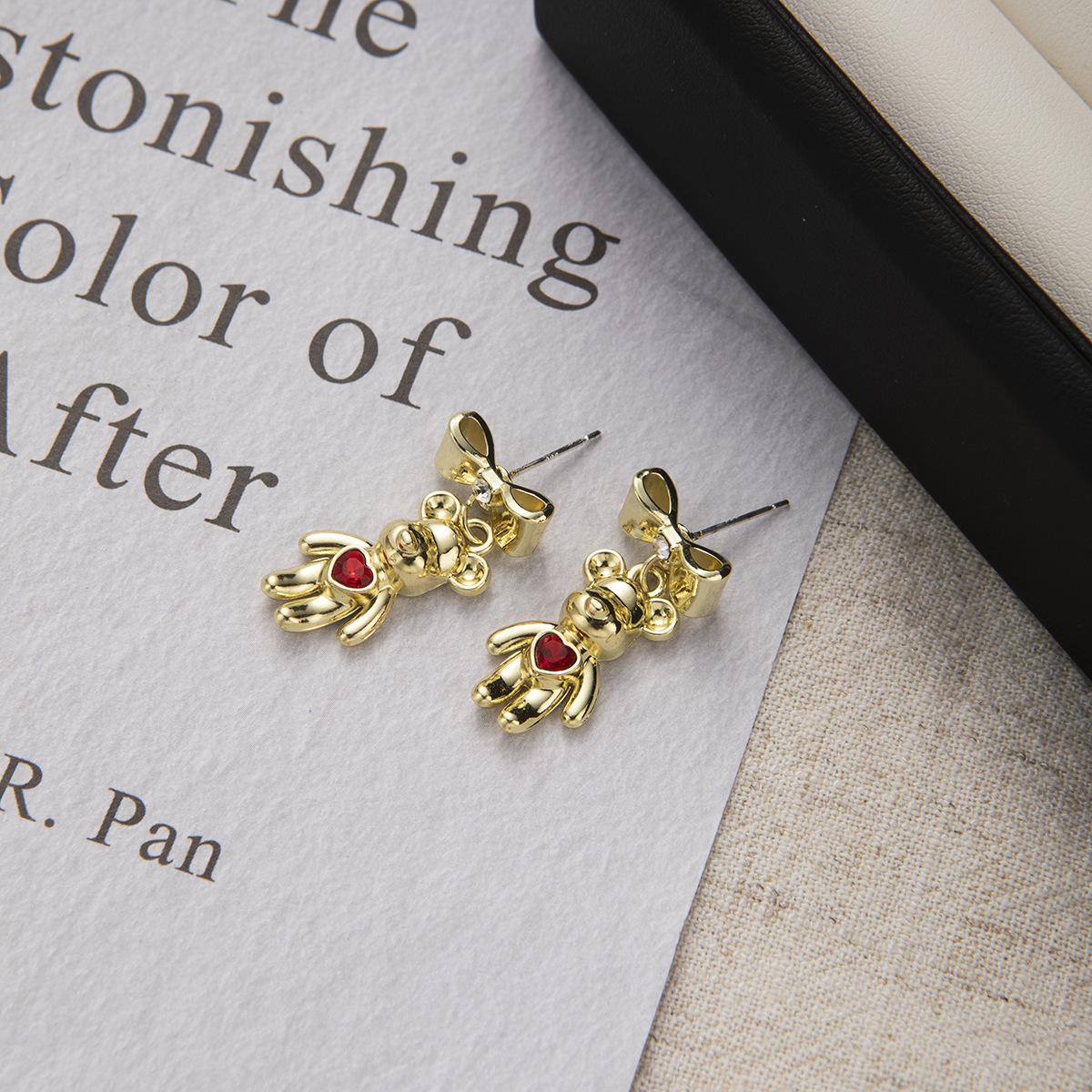 Personalized Niche Daily Glossy Love Bear Stud Earrings, Metal High-End Bow Earrings