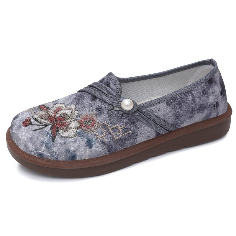 Women's Spring Ethnic Style Old Beijing Cloth Shoes, Slip-on Soft Sole Comfort Flat Shoes for Moms