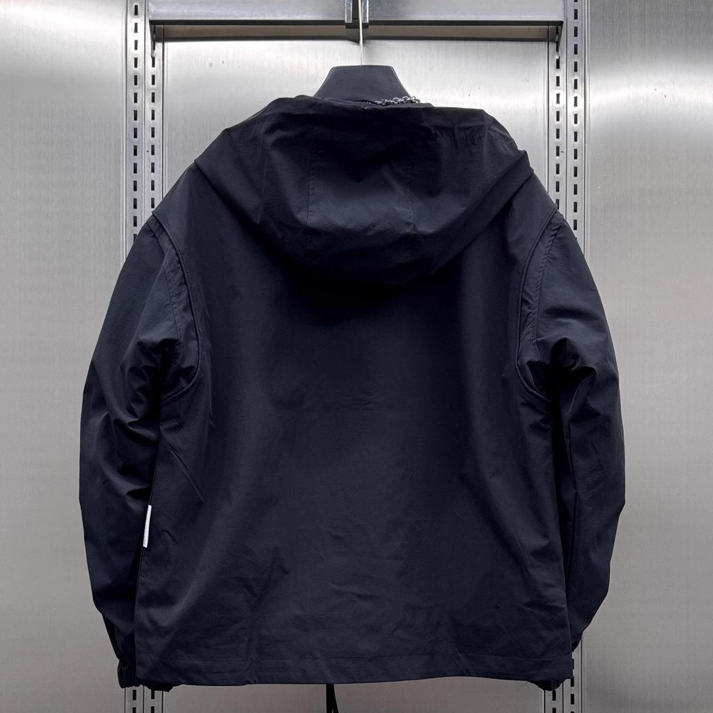 Men's High-End Loose Hooded Windbreaker: Versatile Casual Street-Style Jacket for Spring & Autumn
