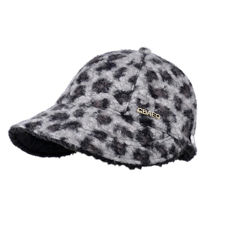 Polyester Winter Warmth Baseball Cap For Women With Windproof Function