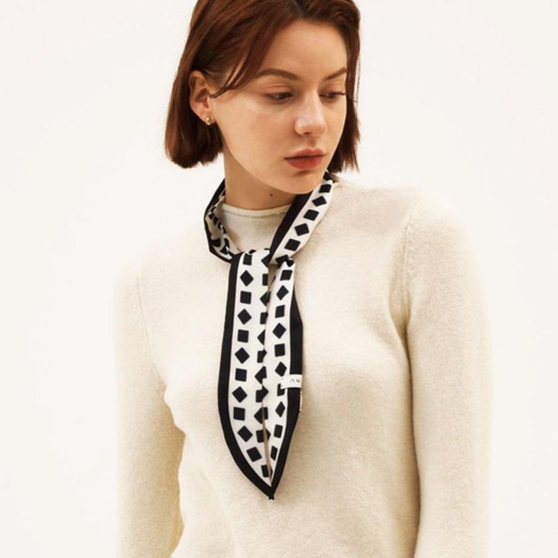 ONSZ Square Print Twilly Scarf