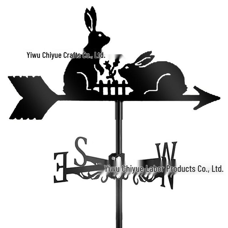 Weather Vane Ornament: Outdoor Wrought Iron Spray-Painted Roof Decoration Metal Craft