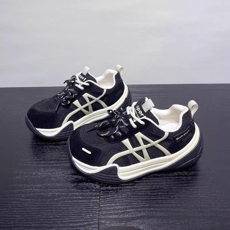 Retro contrasting color splicing thick-soled women's new mesh breathable and comfortable versatile casual sports shoes