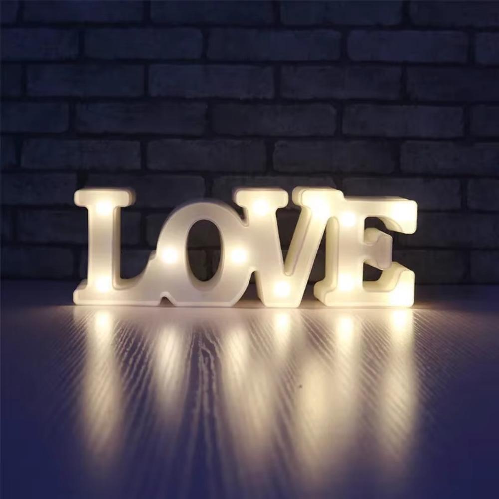 Warm Light LED Night Light Plastic Material Heart Marquee Lamp Table Lamp  Valentine's Day