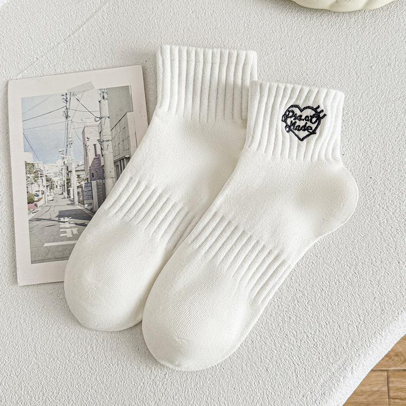 Ladies Spring and Summer All Match Waist Sports Embroidery Love Short Tube Boat Socks