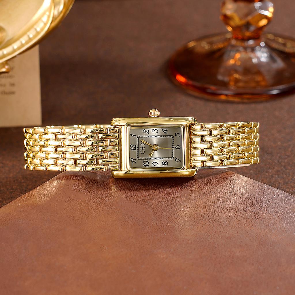 Retro Premium Quartz Bracelet Watch Women'S Simple Square Alloy Waterproof Watch