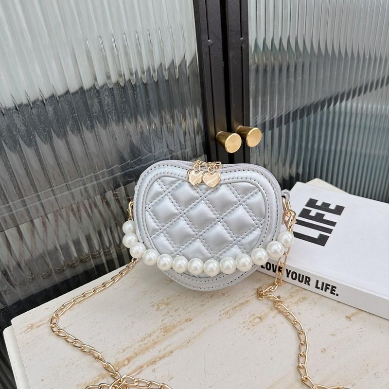 Trendy And Stylish Kids Shoulder Bag With Quilted Pattern Cute Heart For Boys And Girls