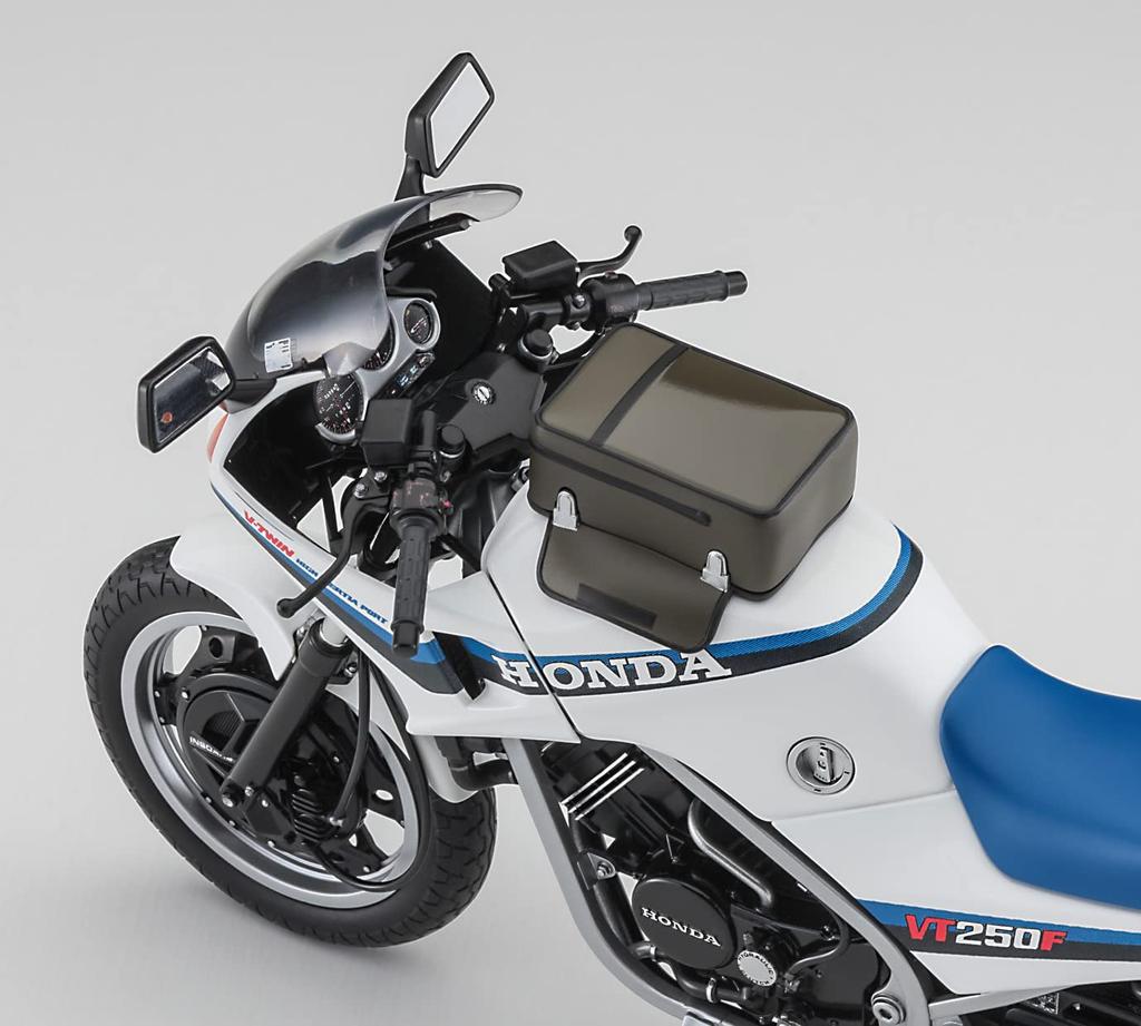 Hasegawa Motorradserie Honda VT250F Plastikmodell BK14 1/12 (MC08) (1984)