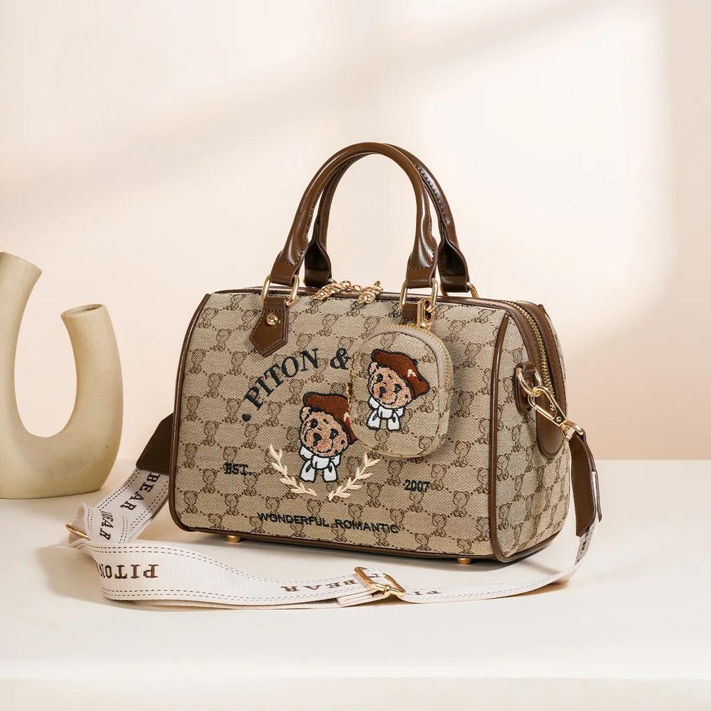 Feminine Single Shoulder Crossbody Bag Retro Portable Casual Fashion in Fashion New
