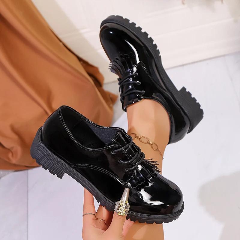 Fashion Patent Leather Low Heels Oxford Shoes for Women Fashion Tassels Decor Dress Shoes Woman Comfy Non Slip Lace Up Office Work Shoes