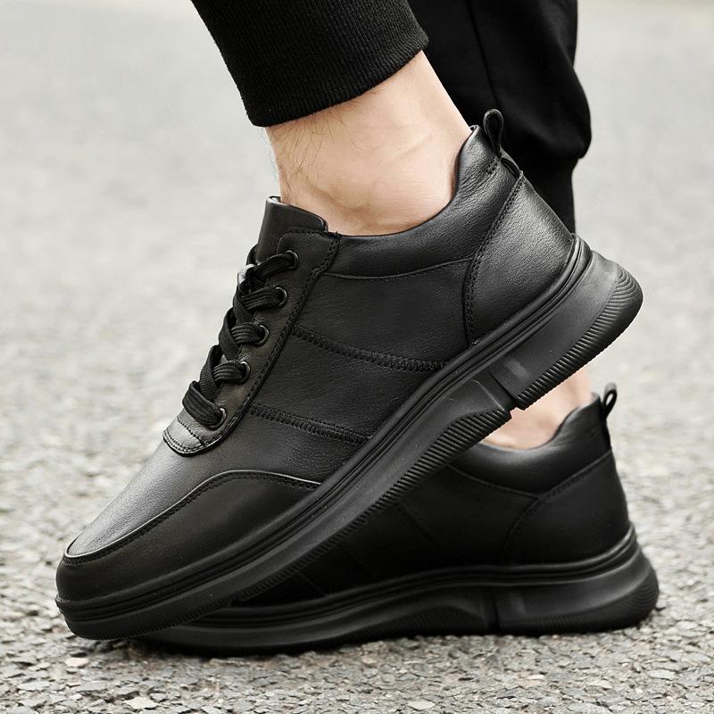 Men's shoes 2025 summer new men's high-end Korean version of versatile trendy shoes outdoor waterproof leather casual sports shoes