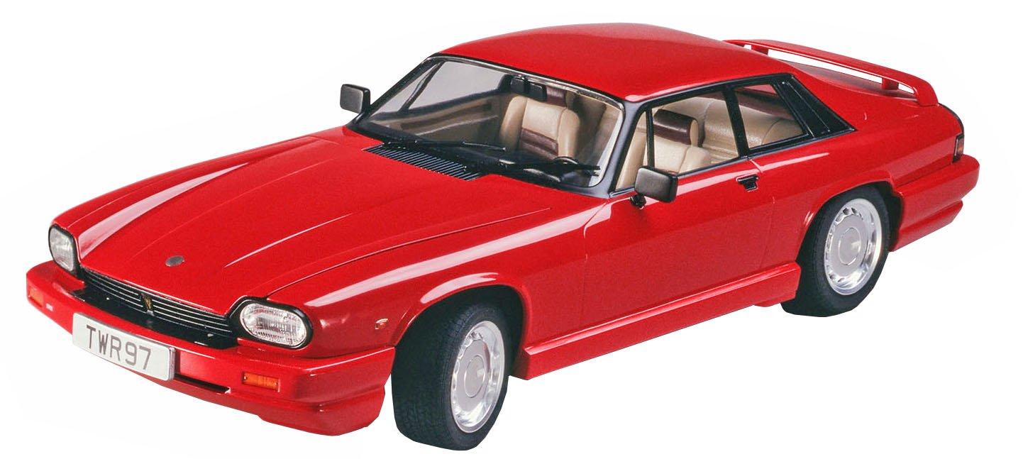 

Hasegawa Jaguar TWR Sports Пластиковая модель 20339 1/24 XJ-S