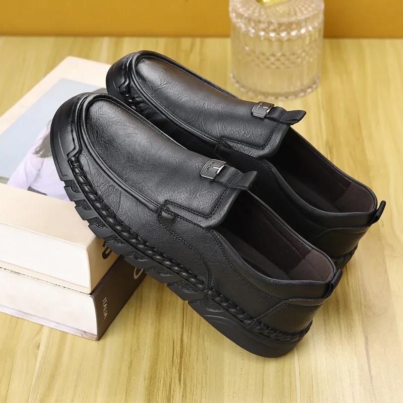 Fashion Spring Autumn Platform Leather Loafers Men Designer Soft-soled Casual Men's Shoes Fashion Lightweight Driving Shoes Male
