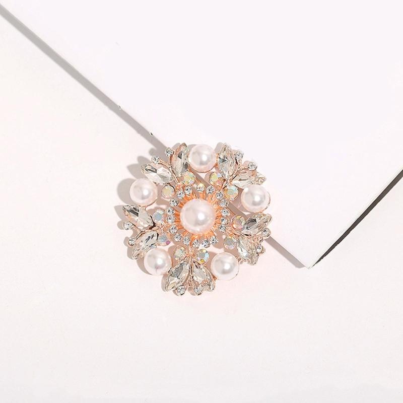 Elegant Crystal Pearls Flower Brooch For Women Vintage Rhinestones Scarf Pin Multi Purpose Jewelry Gift
