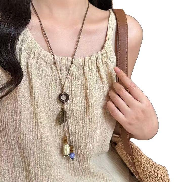 Retro New Chinese Zen Pendant Necklace Wooden Simple Bohemian National Style Long Antique Necklace Accessories