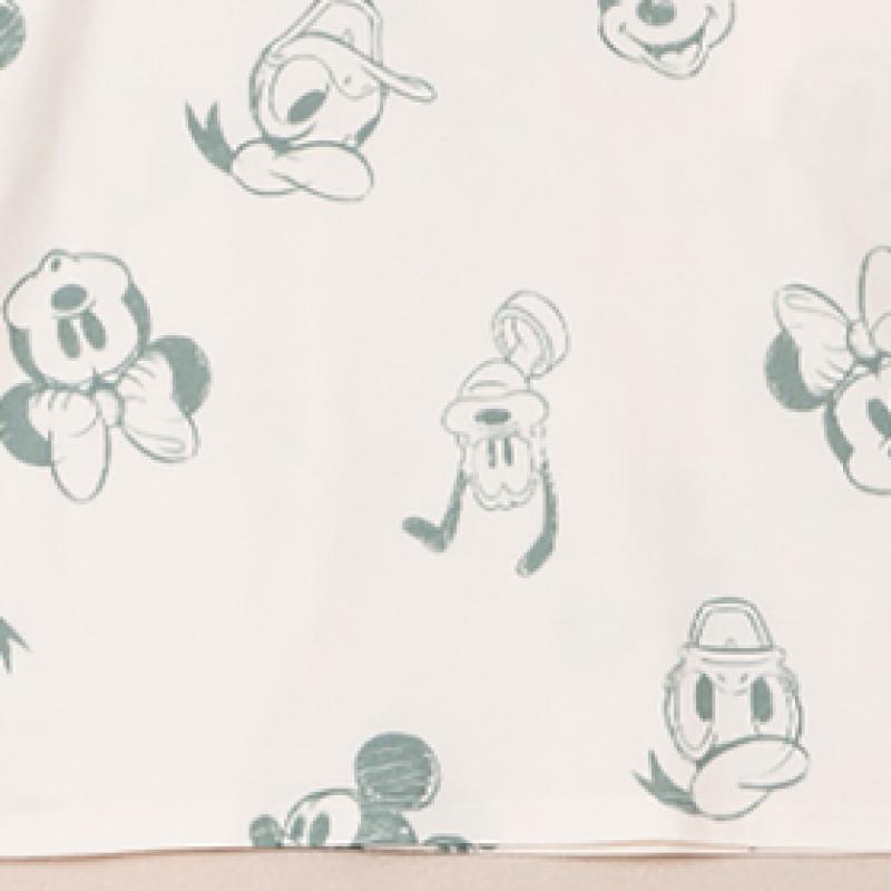Daiso Disney Mickey Friends Kids HoMewear Top Green M