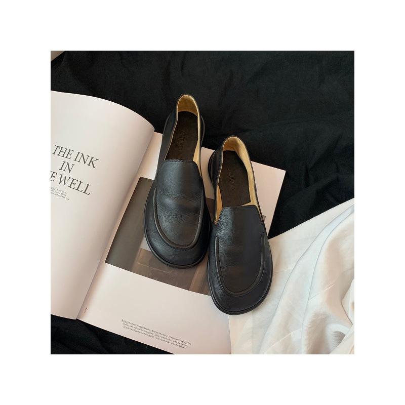 Cowhide version~ Grape mother has the same loafers for women's low heels, clouds, simple round heads, all-match feet, and one-pedal women's shoes.