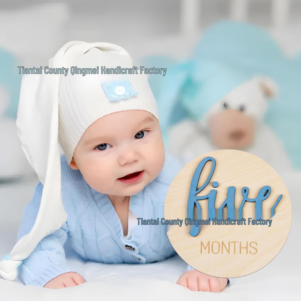 Double-Sided Engraved Wooden Baby Milestone Photo Props