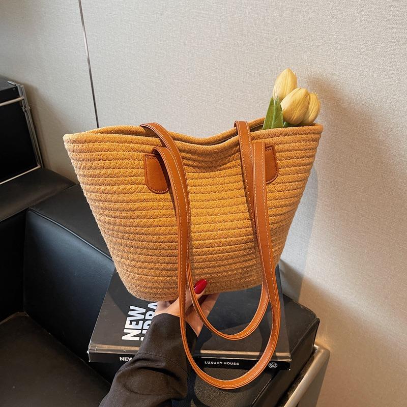 

Commuter large-capacity rope woven bag women s new summer versatile shoulder bag beach vacation tote bag хаки