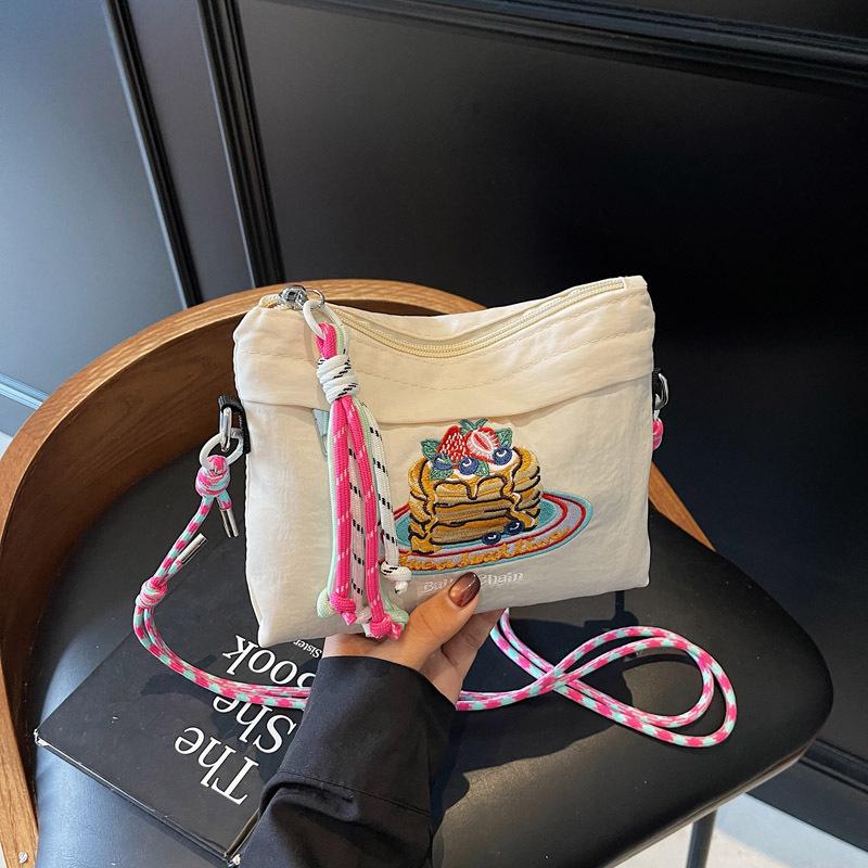 Niche mini handbag new embroidered nylon shopping bag women's shoulder bag lightweight cartoon bag