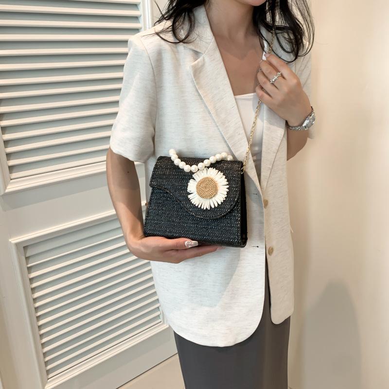 Grass-woven Pearl Hand-held One-shoulder Crossbody Bag Popular Small Bag High-value Summer New Beach Square Bag