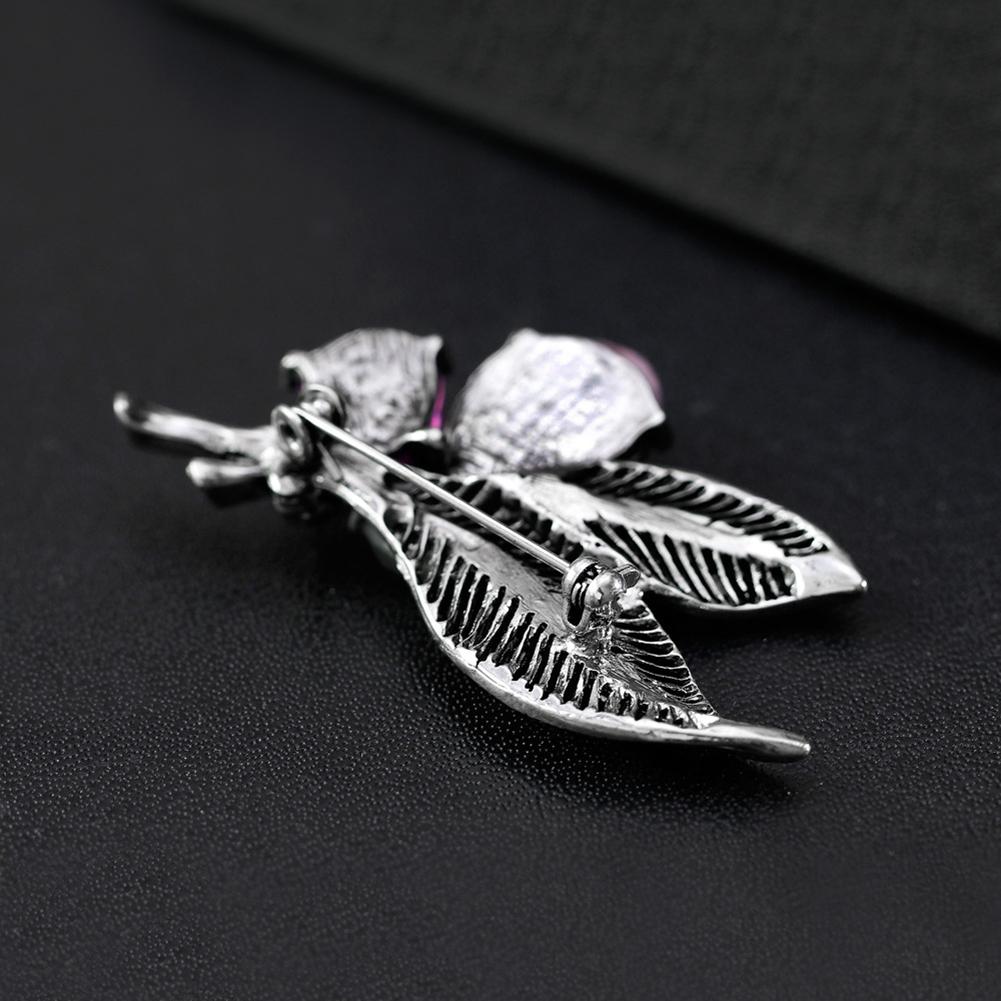 Women Flower Pearl Brooch Cute Corsage T-shirt Sweater Ornament Scarf Buckle Festival Birthday Gift