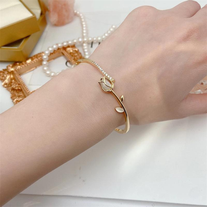 Exquisite Tulip Zircon Bracelet For Women Girls Fashionable Personalized Daily Jewelry Accessories Birthday Anniversary Gifts