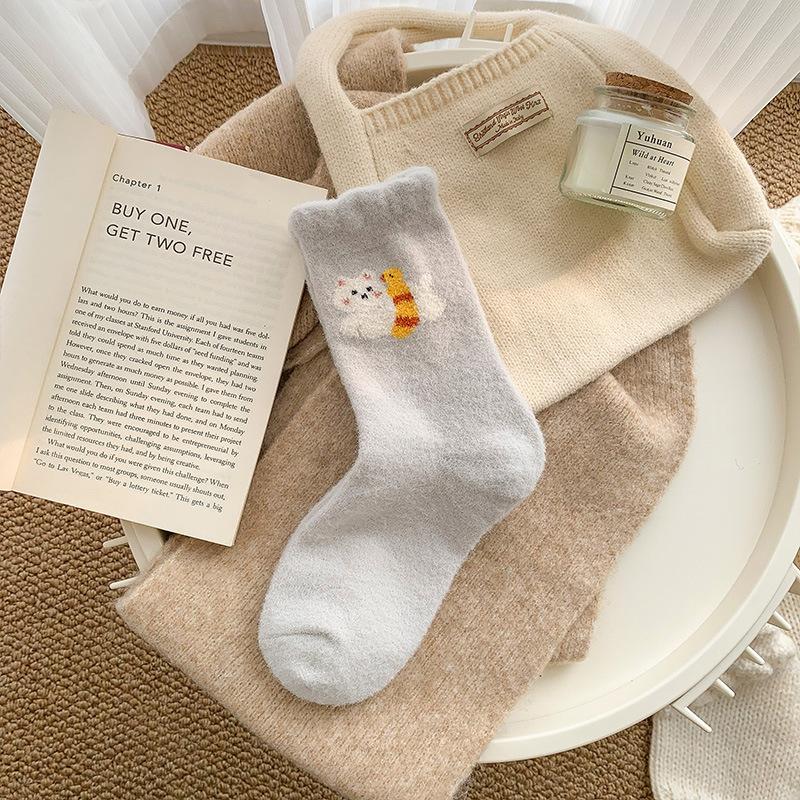 Damen Verdickte Plüsch Samt Laufender Hund Hase Tier Socken Herbst Winter Warme Schlafsocken Weiche Bequeme Halbhohe Socke