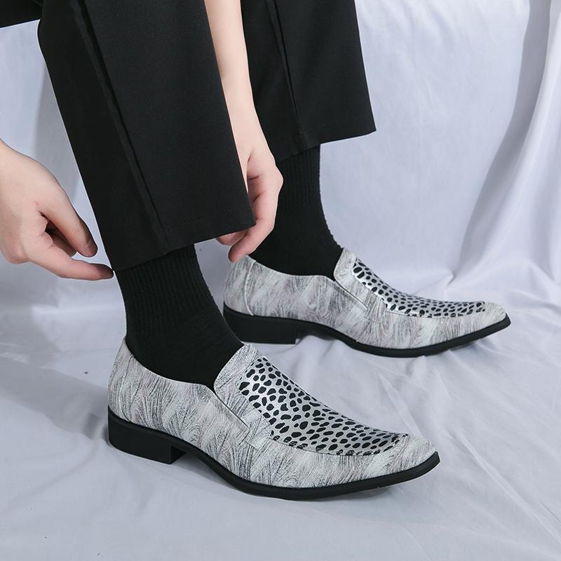 Mens Leather Loafers Shoes Business Casual Shoes Pointed Wedding Party Gentleman Street Style Fashionable Quality Elegant Shoes