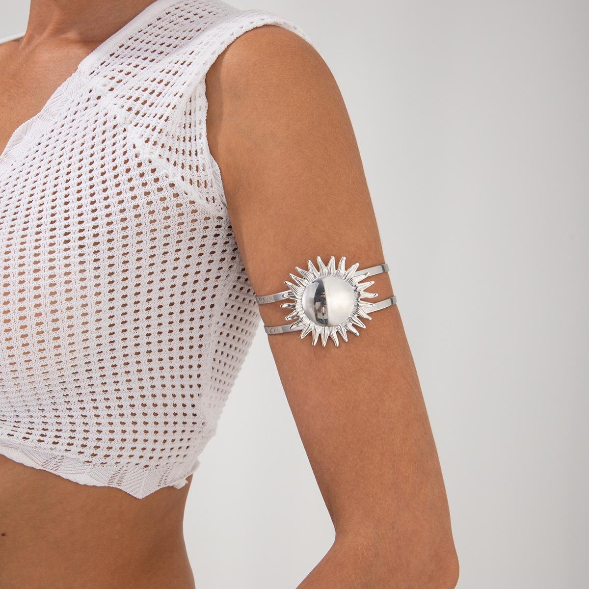 

Ретро Набор из 2 браслетов-колец с подсолнухами для женщин, винтажный золотистый цвет, открытый широкий браслет-манжета, регулируемое кольцо, элегантные ювелирные изделия для банкета, подарочные аксессуары