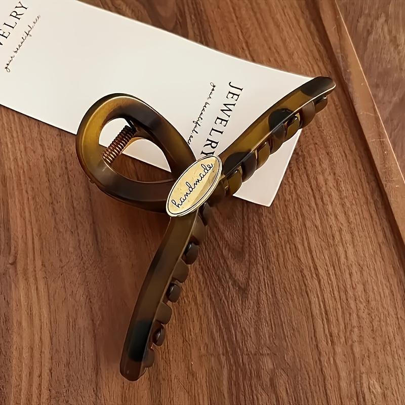 Single Vintage Large Amber Hair Clip with Golden Emblem - Matte Finish Rectangular Plastic Shark Clip for Women Girly Hair Clips