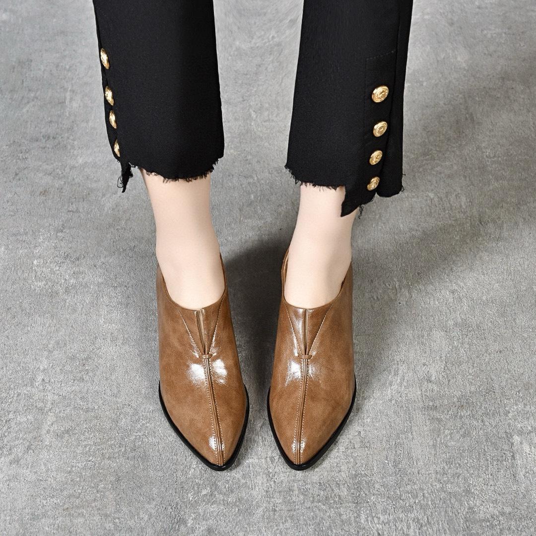 

Одиночные туфли Винтажные каблуки Ботильоны 39