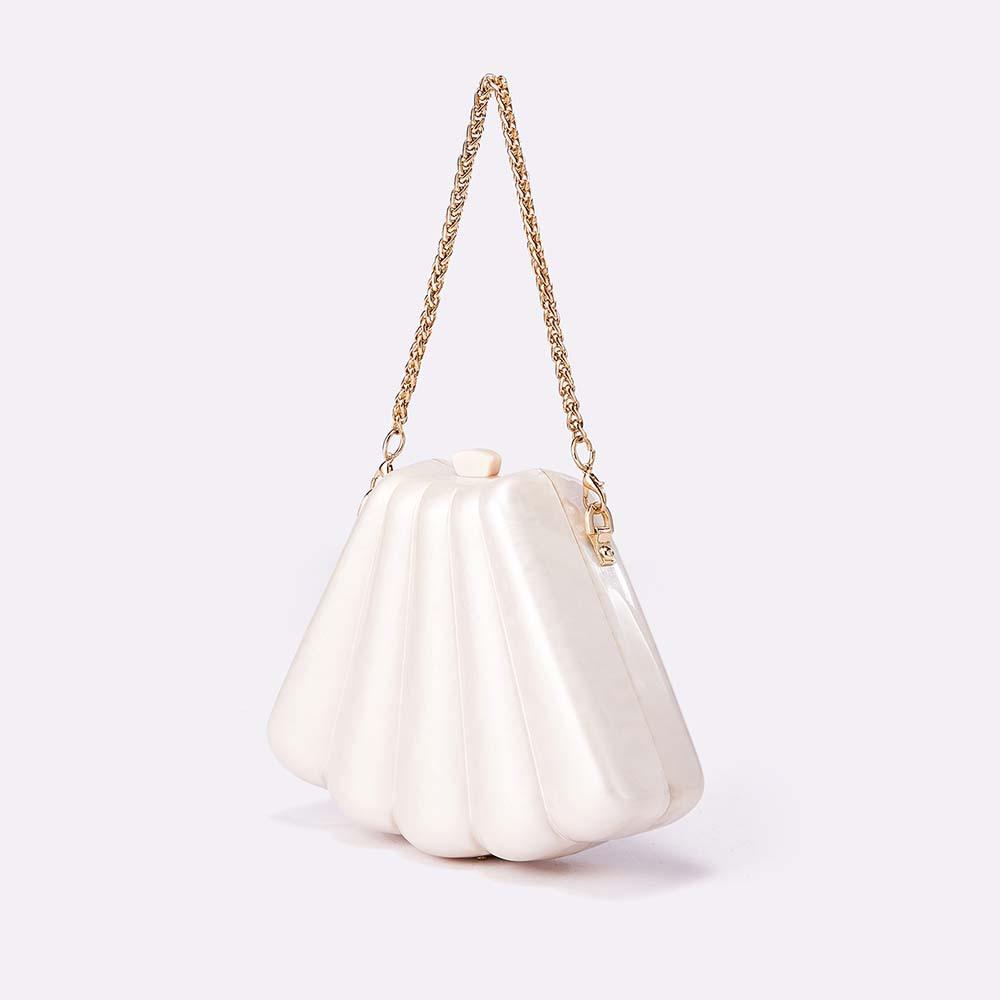 Women Luxury Designer Elegant Metal Chain Clutch Purses And Handbags Wedding Party Fan-shaped Female Acrylic Box Evening Bags