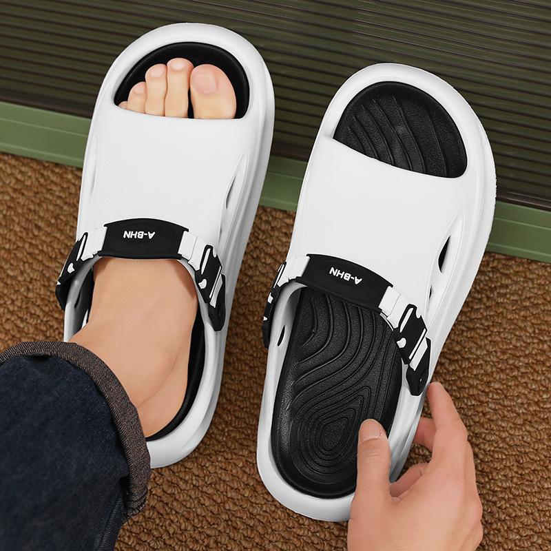 

Slippers men s 2025 summer new youth wind outside wear home bathing dual-purpose driving sports stepping on shit cool slippers 44