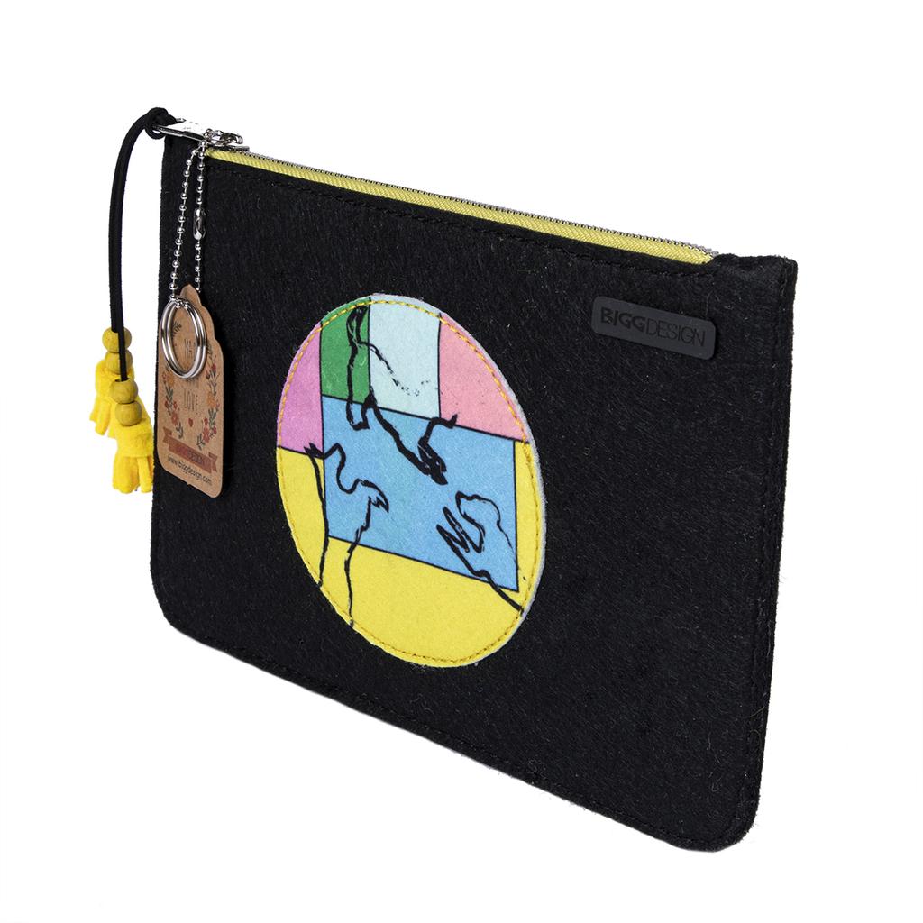 Biggdesign Dogs Felt Travel Makeup  Bag