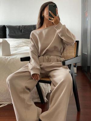 2025 Women's European Cross-Border Fashion Sportswear Set: Autumn/Winter Loose Fit, Age-Reducing, Chic Hoodie & Casual Two-Piece Outfit