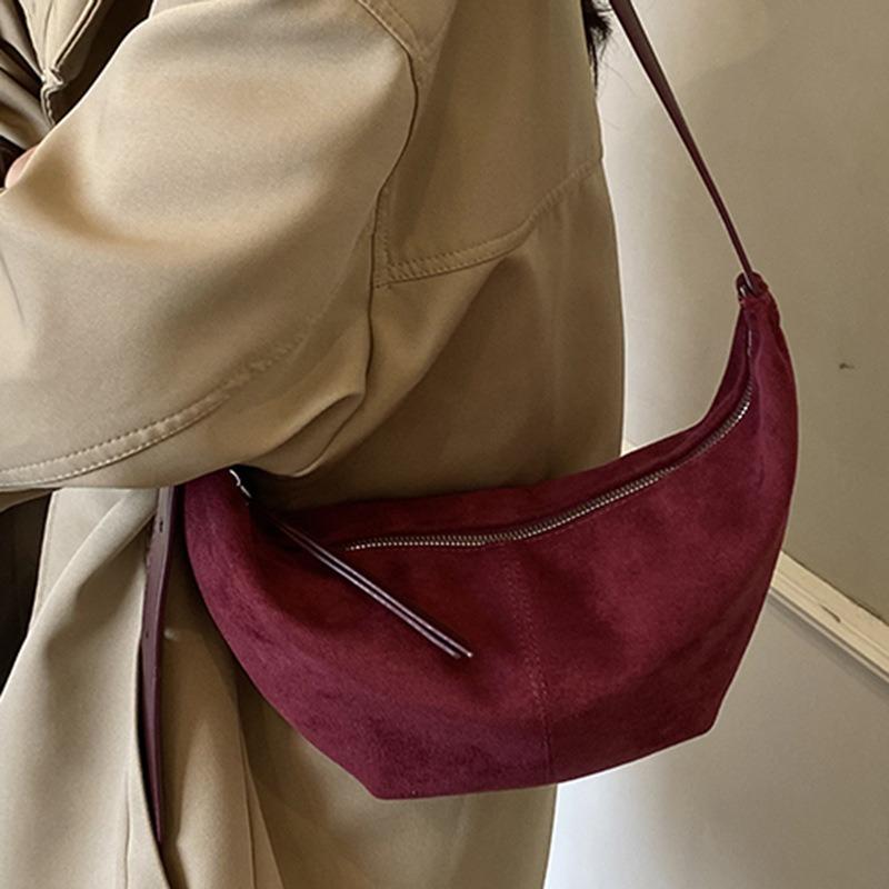 Large capacity bag women's autumn new casual messenger bag women's high value sense niche commuter dumpling bag