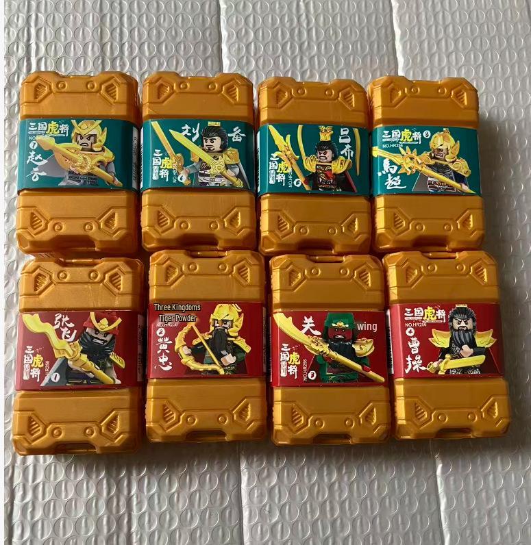 

Набор минифигурок штурмовой группы SWAT: Военные конструкторы, совместимые с LEGO - Включают солдат, оружие и песочный стол для детей.