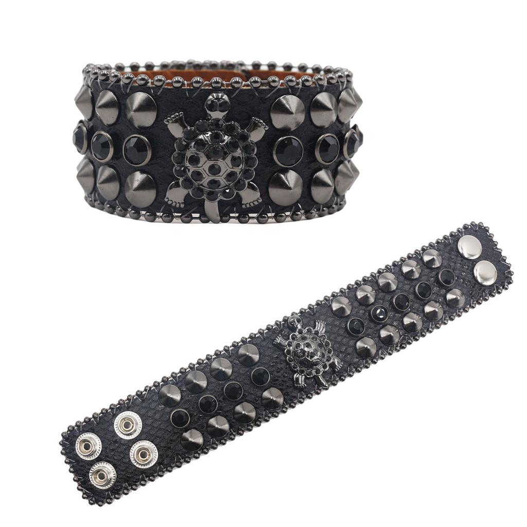 Amerikanisches Strassnietenarmband Armband Schildkröte Verziert Punk Goth Personalisierter Schmuck