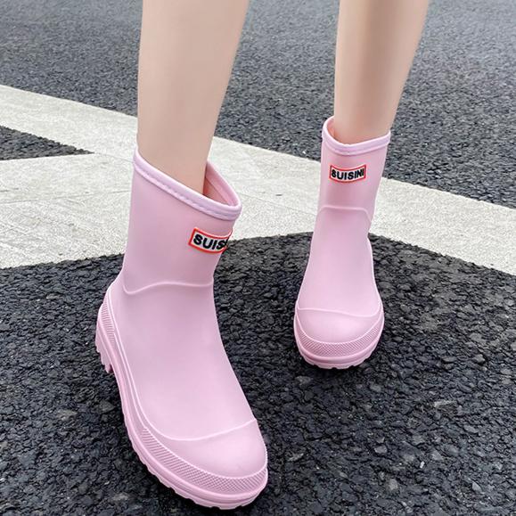 

Женские короткие дождевые туфли для сезона дождей, утолщенные, нескользящие, водонепроницаемые, модные, износостойкие, на низком каблуке, водонепроницаемые туфли 38 розовый