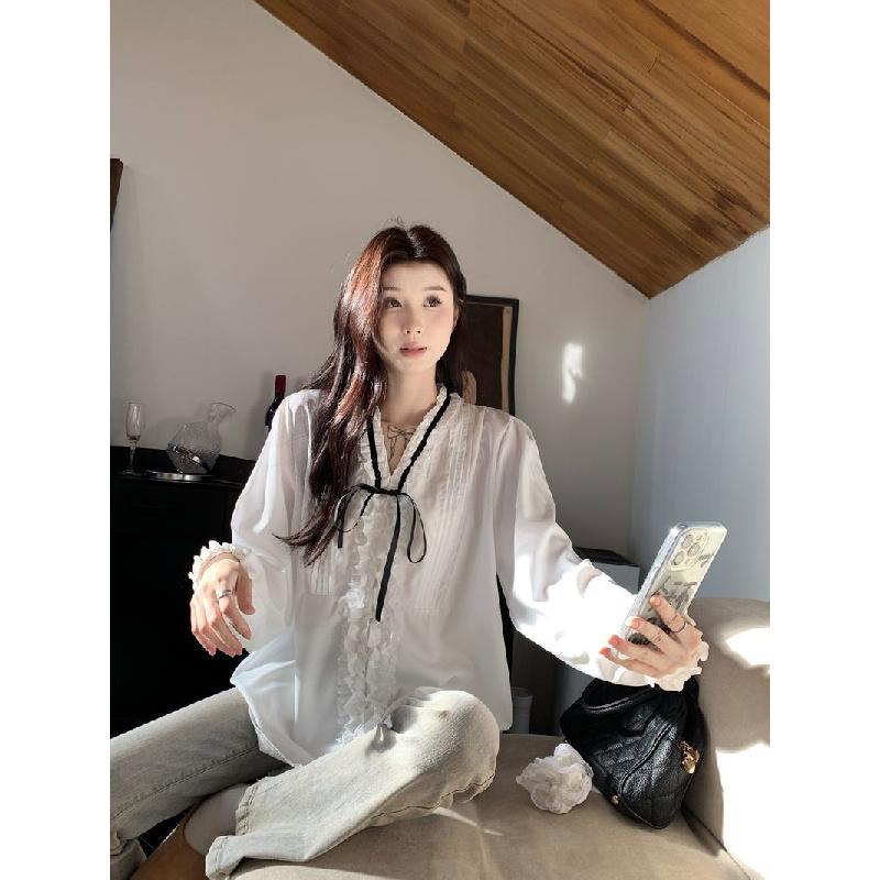 Retro V-neck tie bow blouse for women, spring and summer long-sleeve design with ruffled lace top