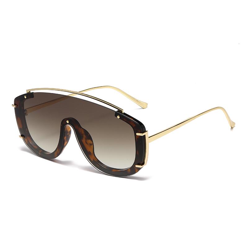 

New Style Metal Large Frame One-piece Color Sunglasses Personalized Modern Fashion Street Photography Sunglasses For Women 3092 коричневый
