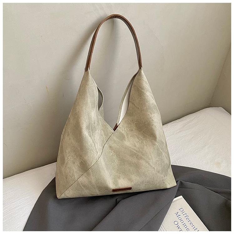 

Casual suede large-capacity bag women s 2025 new autumn commute simple and fashionable shoulder bag tote bag хаки