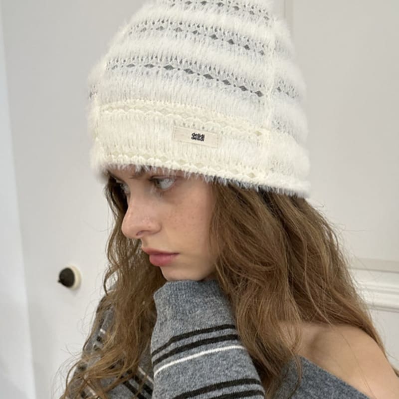 

delidi Ticklish beanie (white) one