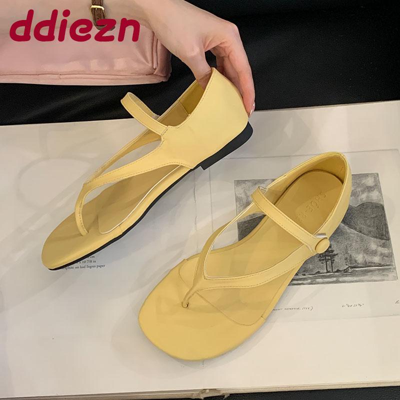 Fashion Spring Summer Beach Female Flip Flops Women Flats Sandals Shoes Shallow Fashion Square Toe Ladies Flats Sandals Shoes