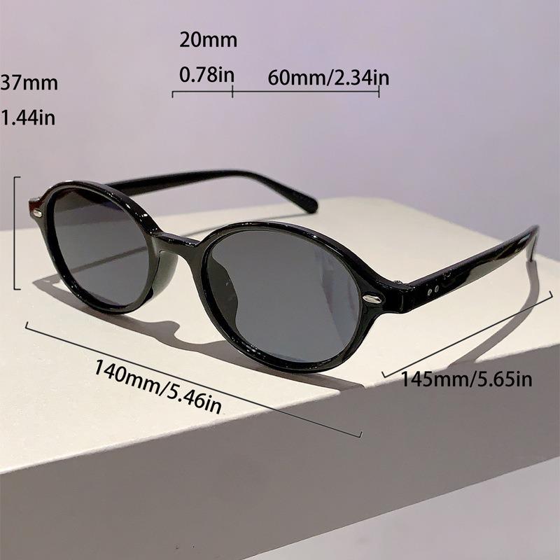 Cute Small Frame Oval Women's Sunglasses Sexy Leopard Retro Luxury Sun Glasses Ladies Fashion Shades Trends Eyewear Unique