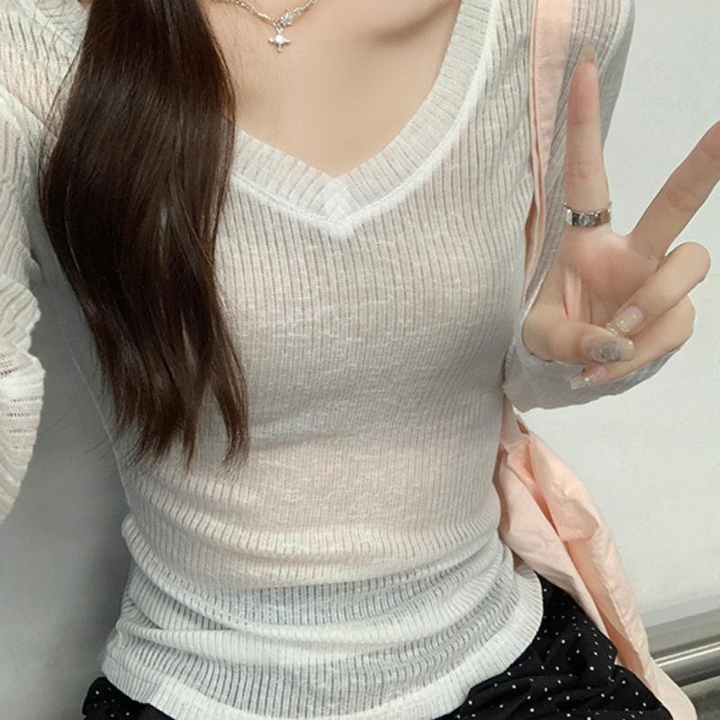 Fashionable V-neck Knitted Sunscreen Long Sleeved T-shirt for Women In Early Autumn American Style Slim Fit Micro Transparent Cover Up Pure Desire Top